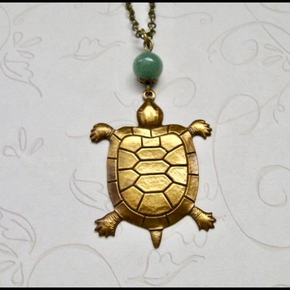 Long turtle pendant necklace $20 - Picture 1 of 4